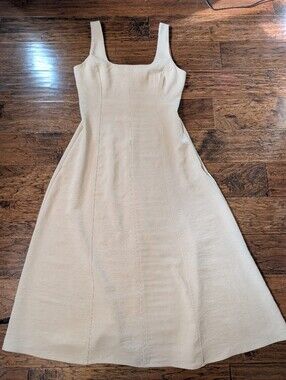 Joie Women's Long Tan Dress With a Flattering Fit Size 6